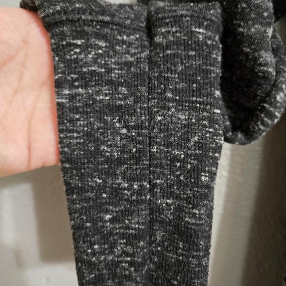 Bundle of Iowa Hawkeyes Sweater and Top - Picture 11 of 16